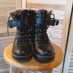 Ladies Black Boots 8M